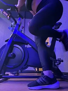 Snapshot of Anavalle chatting on October 4, 2025, 5:00 pm Anavalle online show from October 4, 2025, 5:00 pm