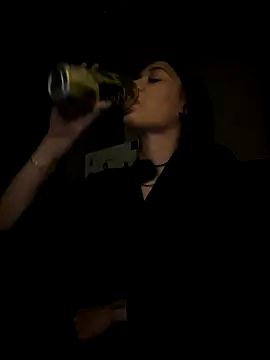 Snapshot of sweetdreams_99 chatting on November 10, 2025, 6:29 pm sweetdreams 99 online show from November 10, 2025, 6:29 pm