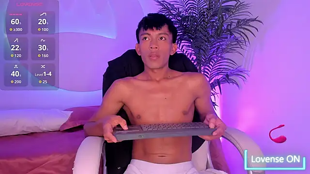 Santti  online show from October 3, 2025, 11:13 pm