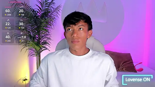 Santti  online show from November 3, 2025, 9:16 pm