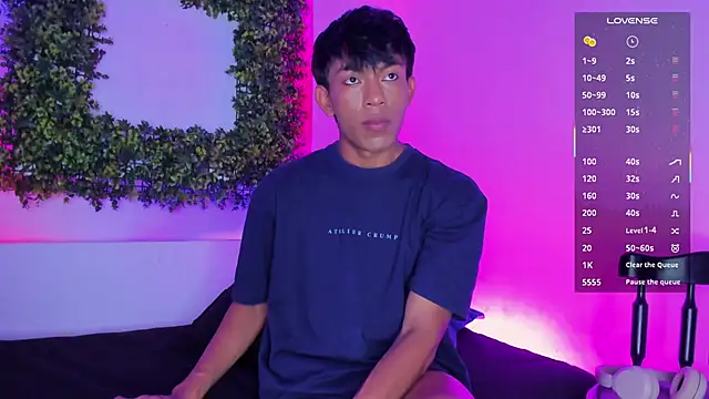 Santti  online show from November 4, 2025, 11:15 pm