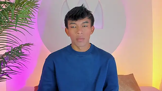 Santti  online show from November 7, 2025, 10:54 pm