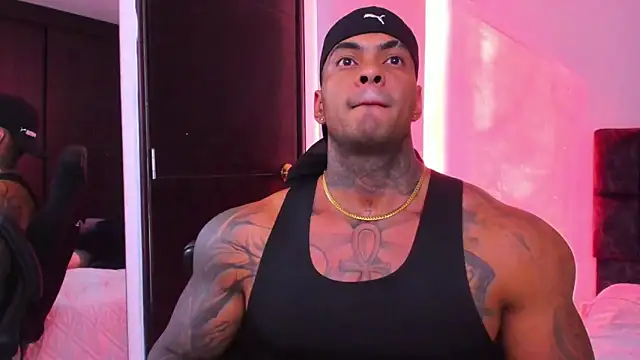 Snapshot of binmontana_ chatting on September 24, 2025, 8:12 pm binmontana online show from September 24, 2025, 8:12 pm