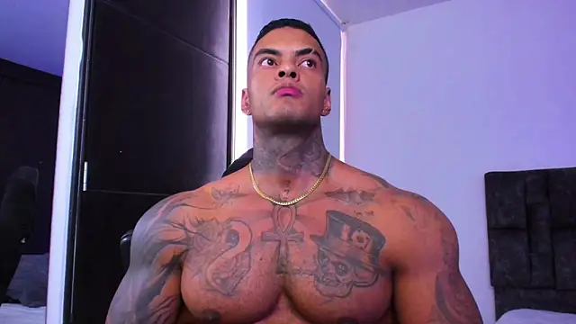 Snapshot of binmontana_ chatting on October 9, 2025, 9:13 pm binmontana online show from October 9, 2025, 9:13 pm