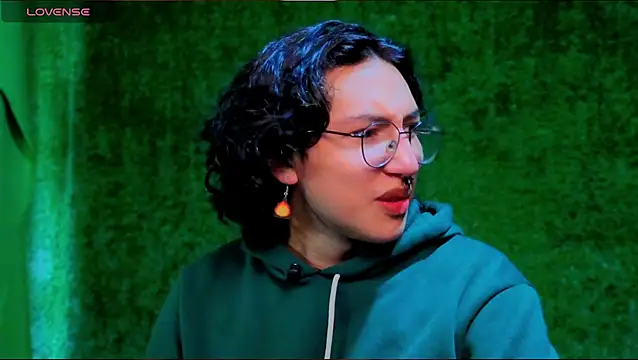 Snapshot of -BlueOpal- chatting on October 11, 2025, 6:17 pm -BlueOpal- online show from October 11, 2025, 6:17 pm