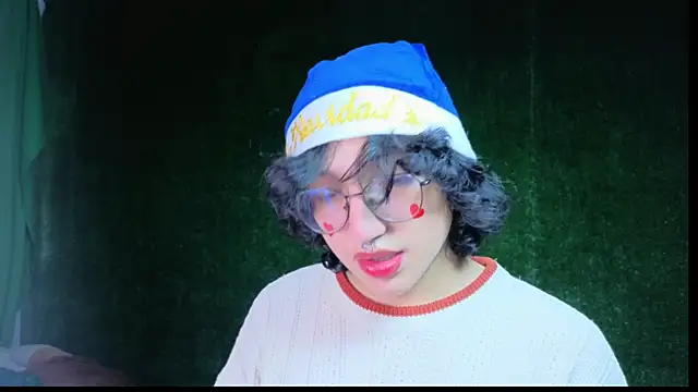 -BlueOpal- online show from December 20, 2025, 6:26 pm