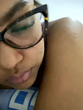 Snapshot of miiabrown18 chatting on October 16, 2025, 2:01 am miiabrown18 online show from October 16, 2025, 2:01 am