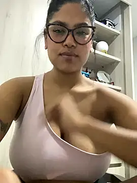 Snapshot of miiabrown18 chatting on October 18, 2025, 2:47 am miiabrown18 online show from October 18, 2025, 2:47 am