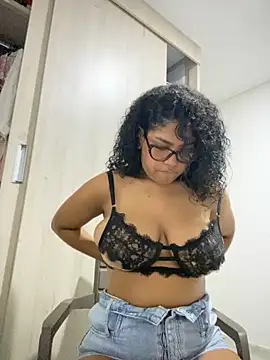 Snapshot of miiabrown18 chatting on October 21, 2025, 1:39 am miiabrown18 online show from October 21, 2025, 1:39 am