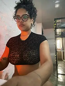 miiabrown18 online show from March 29, 2026, 8:53 pm