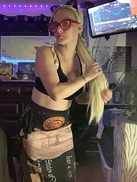 blondebarbiebae online show from May 29, 2026, 11:36 pm