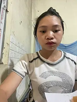 Snapshot of Mayy1 chatting on June 25, 2026, 2:11 am Mayy1 online show from June 25, 2026, 2:11 am