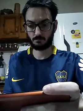 Fefede97  online show from November 10, 2025, 7:18 am