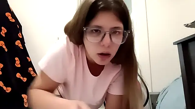 xofrankiefinexo online show from September 26, 2025, 7:01 am