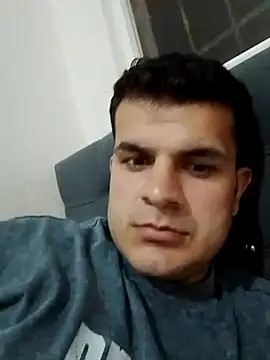 kadiirsekercii online show from June 7, 2026, 12:37 am