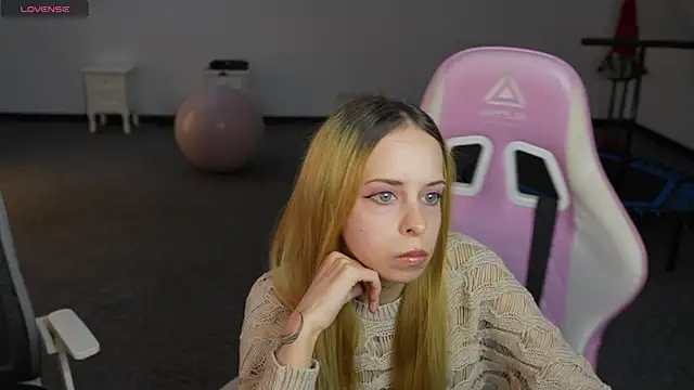 Luchi Sun online show from October 25, 2025, 10:12 am