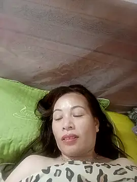 Snapshot of suka-bae chatting on October 12, 2025, 2:10 am suka-bae online show from October 12, 2025, 2:10 am