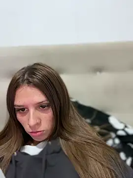 Snapshot of aliisonn___parker26 chatting on October 1, 2025, 3:23 am aliisonn parker26 online show from October 1, 2025, 3:23 am