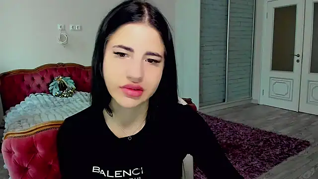 Malibu J online show from December 3, 2025, 8:45 am