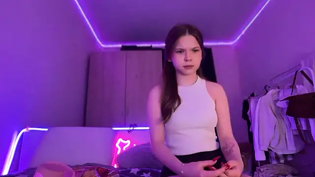 Snapshot of CandysRose chatting on October 27, 2025, 6:12 pm CandysRose online show from October 27, 2025, 6:12 pm