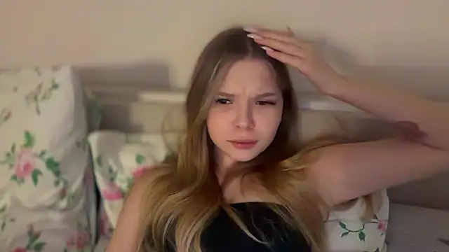 Snapshot of CandysRose chatting on January 17, 2026, 9:07 pm CandysRose online show from January 17, 2026, 9:07 pm