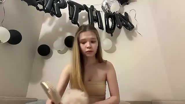 CandysRose online show from April 10, 2026, 9:19 pm