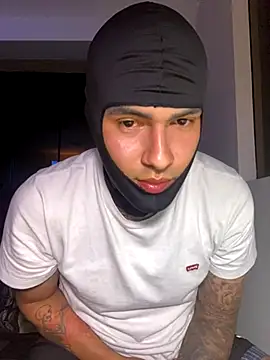 Snapshot of roa_alee chatting on November 12, 2025, 3:07 am roa alee online show from November 12, 2025, 3:07 am