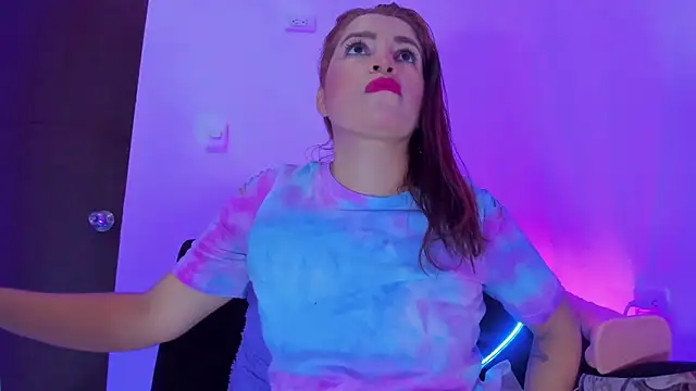 Snapshot of naty_hot4uu chatting on February 21, 2026, 9:43 am naty hot4uu online show from February 21, 2026, 9:43 am