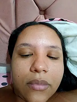 Snapshot of EggedGrowth chatting on October 10, 2025, 10:53 pm EggedGrowth online show from October 10, 2025, 10:53 pm