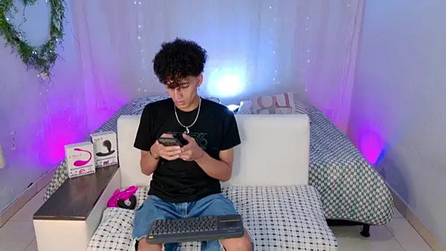 josesweet  online show from October 3, 2025, 11:02 pm