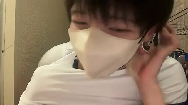 tora3220 online show from October 1, 2025, 12:11 pm