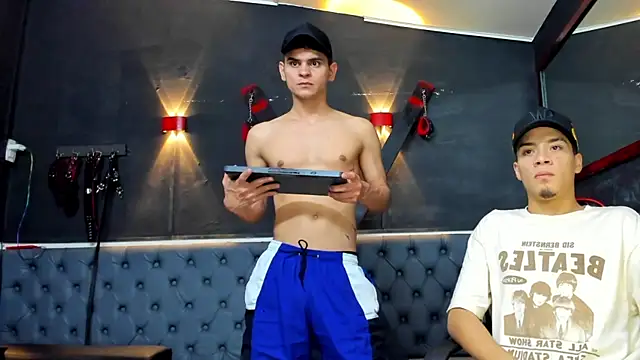 liam coleman25 online show from December 1, 2025, 4:17 am