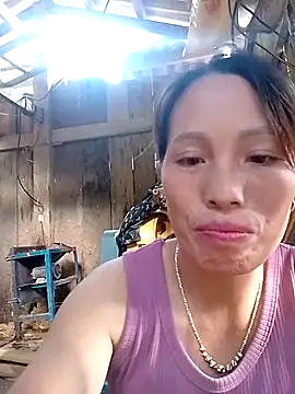 Sera sexy01 online show from October 19, 2025, 8:15 am