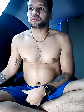 LucasGaeel online show from November 21, 2025, 10:47 am