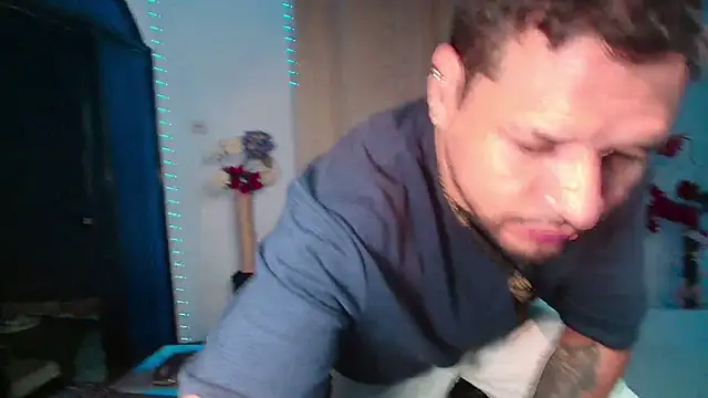 LucasGaeel online show from February 24, 2026, 3:15 am