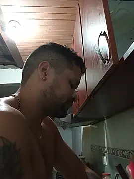 LucasGaeel online show from May 31, 2026, 2:31 am