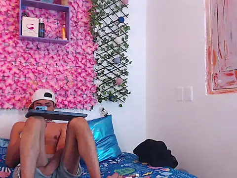 Snapshot of FUNNY_AND_HORNEY chatting on September 26, 2025, 7:34 am FUNNY AND HORNEY online show from September 26, 2025, 7:34 am