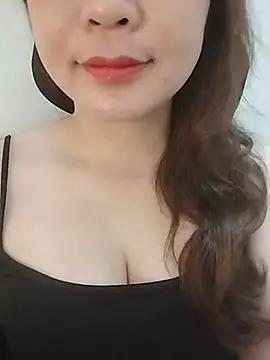 Girl Shy2000 online show from June 3, 2026, 1:19 am