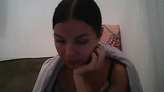 Snapshot of Lorivell chatting on November 2, 2025, 8:33 pm Lorivell online show from November 2, 2025, 8:33 pm