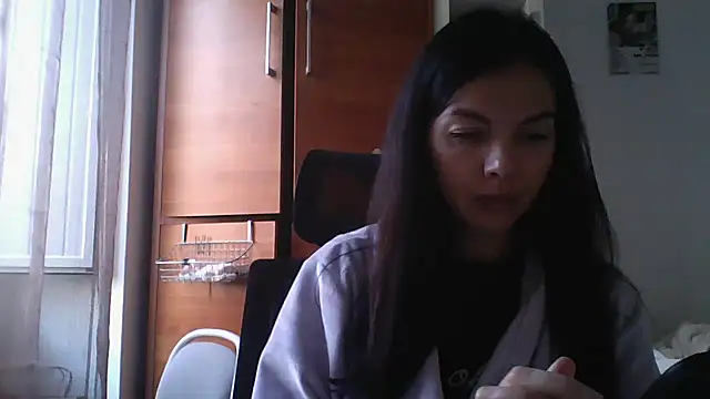 Snapshot of Lorivell chatting on November 18, 2025, 10:41 am Lorivell online show from November 18, 2025, 10:41 am