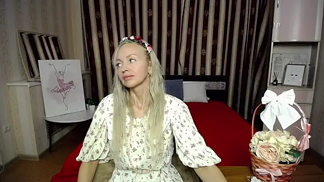 Snapshot of horny_blonds chatting on November 27, 2025, 11:23 am horny blonds online show from November 27, 2025, 11:23 am