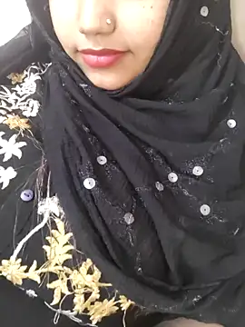 Miss Rose   online show from November 15, 2025, 4:47 pm