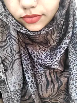 Miss Rose   online show from April 9, 2026, 5:18 am