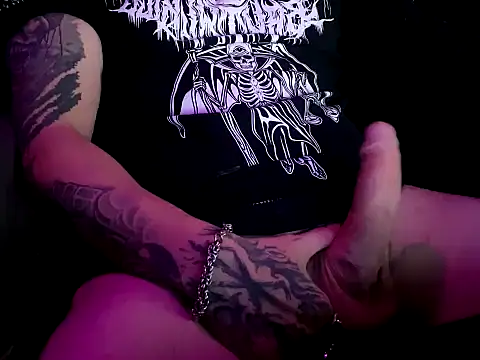 Snapshot of Sinner___ chatting on September 30, 2025, 10:59 pm Sinner online show from September 30, 2025, 10:59 pm