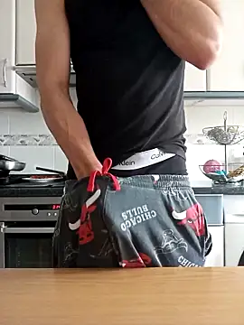 ruiiizz online show from April 29, 2026, 10:30 am