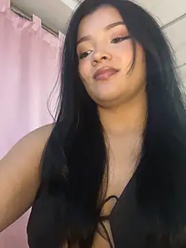 EmmaBlossom online show from October 8, 2025, 12:30 am