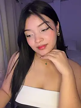 EmmaBlossom online show from January 11, 2026, 2:05 am