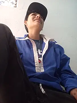 Snapshot of Owen_tomboy chatting on November 6, 2025, 4:08 pm Owen tomboy online show from November 6, 2025, 4:08 pm