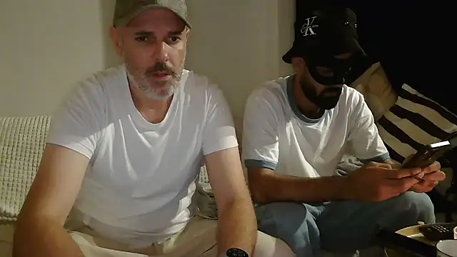 Snapshot of Young_Arab_and_Gay_Daddy chatting on October 7, 2025, 7:00 pm Young Arab and Gay Daddy online show from October 7, 2025, 7:00 pm