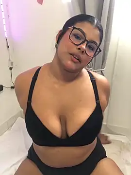 AnaBrowmn online show from May 1, 2026, 3:49 pm
